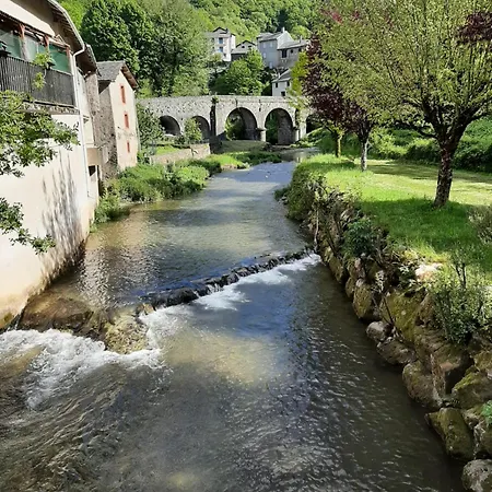 Maison Autour De La Foret Lacaze